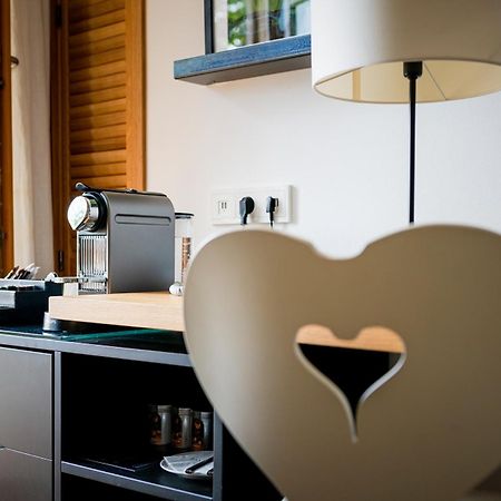 Das Tegernsee Luaran gambar A Nespresso machine in a hotel room